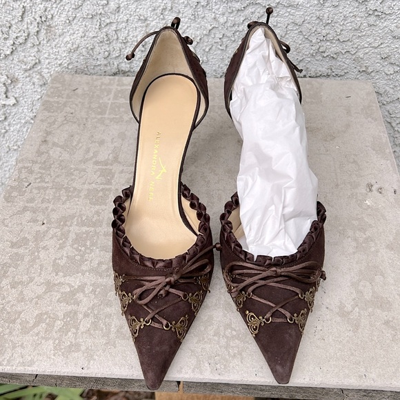 Alexandra Neel VTG Victorian Brown Ruffle Lace Up Adorned Kitten Heels Pump 5.5 - Picture 4 of 12